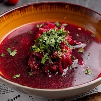 Борщ с говядиной в Вкусный шашлык и не только по цене 350 ₽