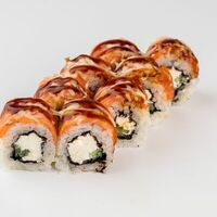 Запеченный ролл Лосось с пармезаном в IPPIN - Fusion Panasia