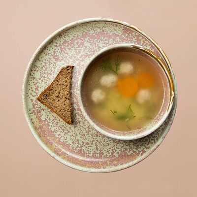 Суп с фрикаделькамив Романовская пекарня по цене 500 ₽