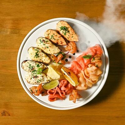 Тарелка с морепродуктами в Lil Brazil по цене 2750 ₽