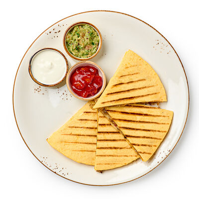 Кесадилья с говядиной в Кофеин по цене 699 ₽