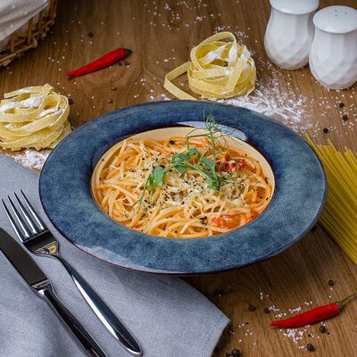 Спагетти с томатами в Cuba по цене 290 ₽