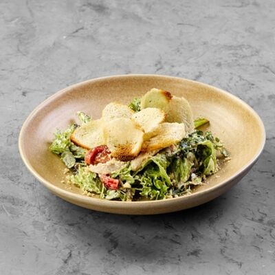 Салат Цезарь с курицей в Terra по цене 23 р.
