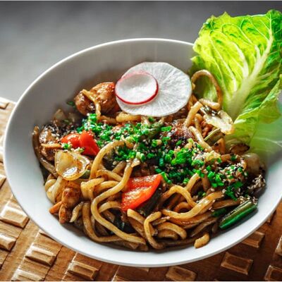 Перечный удон с курицей в Кухня Ли по цене 630 ₽