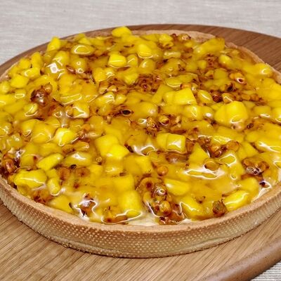 Кростата с яблоком и облепихой в Кафе-пекарня Susser по цене 1000 ₽