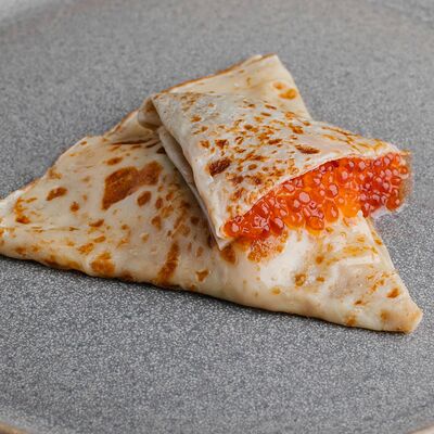 Блин с икрой лососевой в БлиновЪ по цене 336