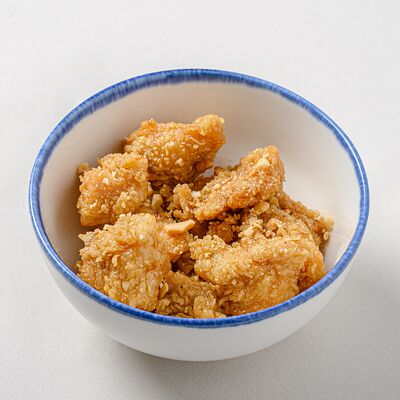 Чикен в NYUSURI корейская кухня по цене 430 ₽