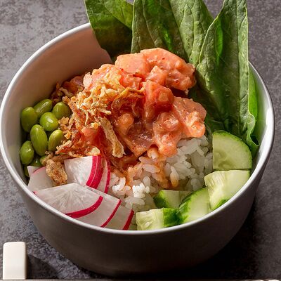 Поке-боул с острым тунцом в Хариzма по цене 390 ₽