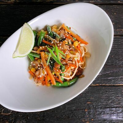 Вок Удон овощной терияки в Суши Тайм по цене 399 ₽