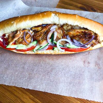 Донер в булочке в Просто вкусно по цене 490 ₽