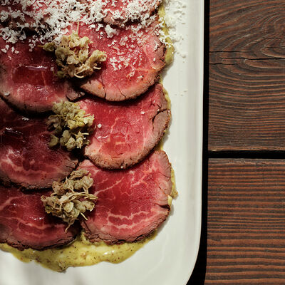 Татаки из говядины с эстрагоновым айоли в Folk по цене 1290 ₽