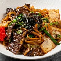 Якисоба с говядиной кимчи в Japan Corner