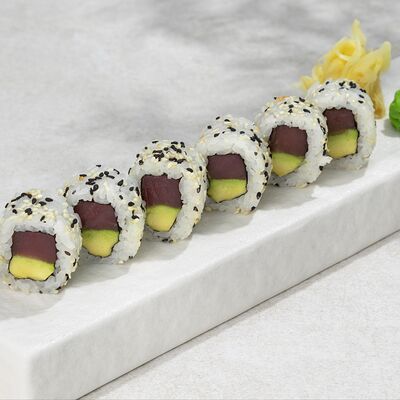 Ролл с тунцом в Delicates Club по цене 865 ₽