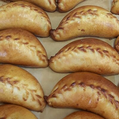 Пирожок с капустой в Трактир Ёрш по цене 100 ₽