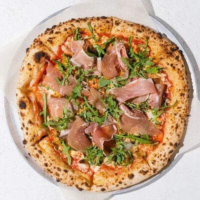 Пицца Парма и белые грибы 20 см в Bistro Pizzateca 9.8 по цене 1000 ₽