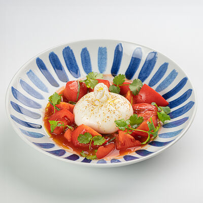 Буррата с томатами и тархуном в Южанин по цене 105000 сум