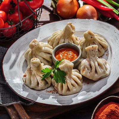 Хинкали с говядиной в Пельмения по цене 672 ₽