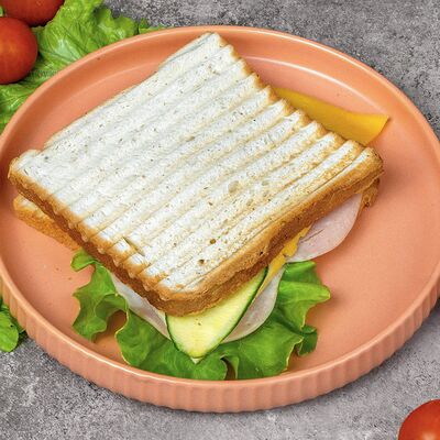 Сэндвич с ветчиной в CHO-KAVO по цене 160 ₽