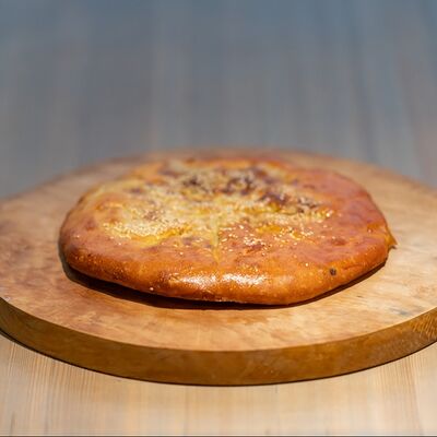 Осетинский пирог с мясом в Наш Лаваш по цене 500 ₽