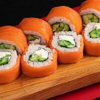 Ролл Ya Филадельфия с огурцом De Luxe в Рыбин Гуд Sushi Premium