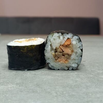 Ролл с лососем терияки в Кэйго доставка по цене 259 ₽