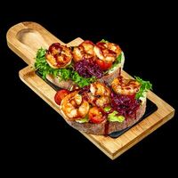 Брускетта с копченой креветкой в Костер