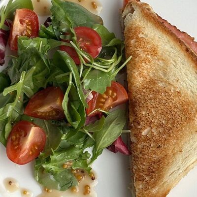 Сэндвич с омлетом в Crystal по цене 400 ₽