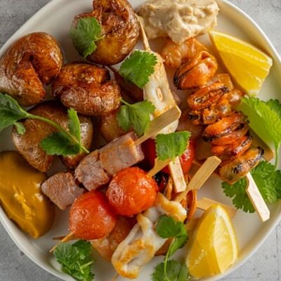Мини-шашлычки из морепродуктов в Мидийное место по цене 1200 ₽
