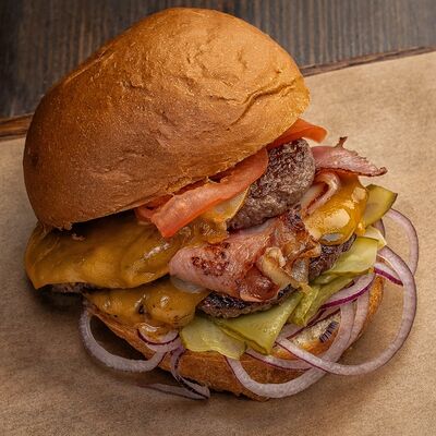 Мясник в Лепрекон по цене 790 ₽