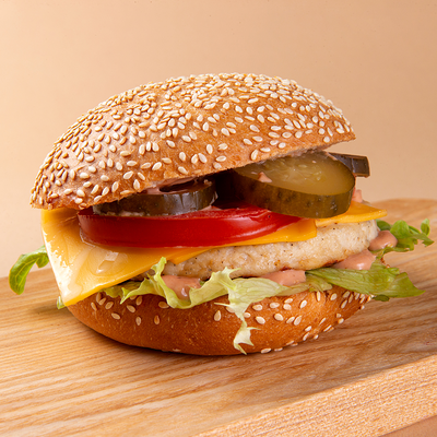 Чикенбургер в Handy Place по цене 345 ₽