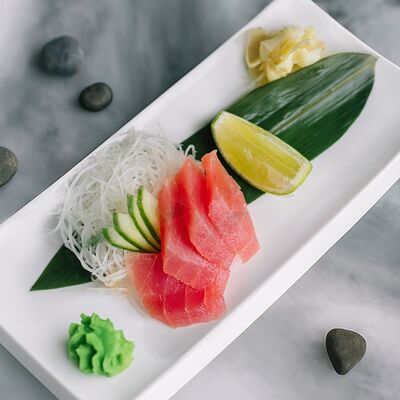 Сашими Тунец в НА ЛУНЕ по цене 650 ₽