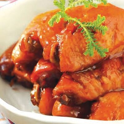 В30 Куриные крылышки в кока-коле 可乐鸡翅 в Charlie tea по цене 720 ₽