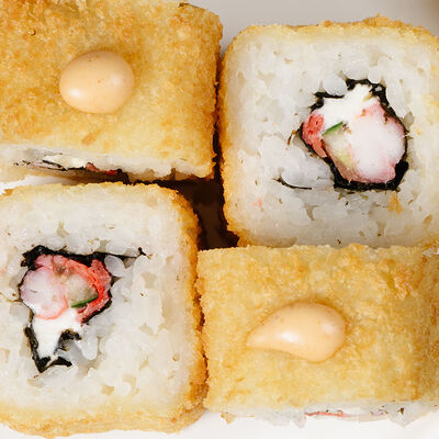 Эби темпура маки в Smoke house по цене 390 ₽