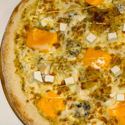 5 сыров (30 см)в Premier & Only по цене 795 ₽