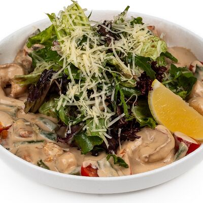 Салат с морепродуктами в Гриль Хаус по цене 1620 ₽