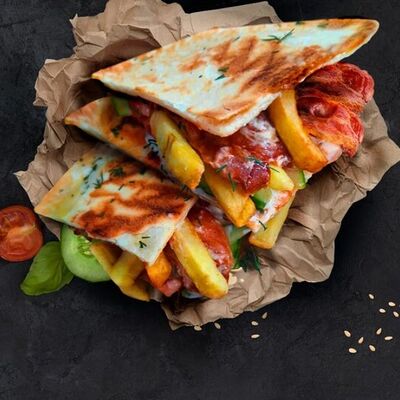 Гирос с картошкой в Галерея вкусов по цене 330 ₽