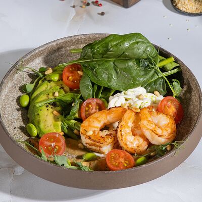 Салат с креветками и страчателлой в Ботаника по цене 930