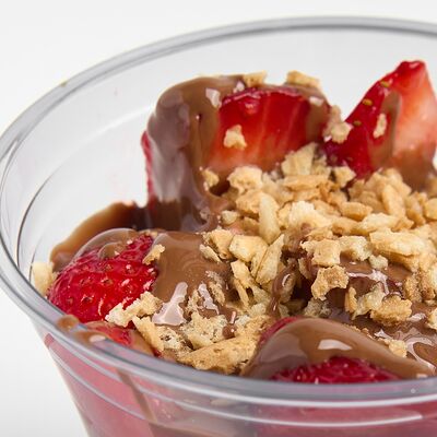 Клубника в теплом шоколаде в Клубникисс по цене 620 ₽