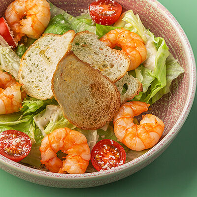 Цезарь с креветками в Сушилка по цене 740 ₽