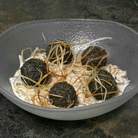 Говядина а-ля строганов с хрустящим пюре в Sigma