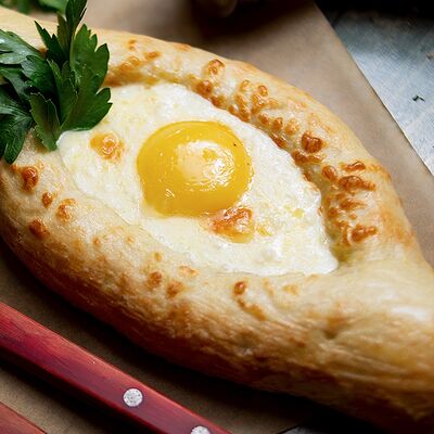 Хачапури по-аджарски мини в Meal me по цене 330 ₽