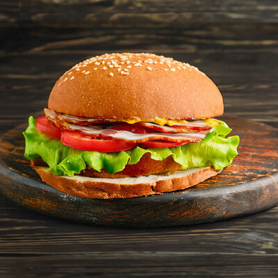 Чикен карри в Rolls & burgers по цене 250 ₽