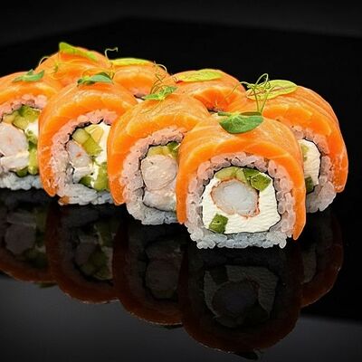 Филадельфия с креветкой в Бейкер суши по цене 1099 ₽