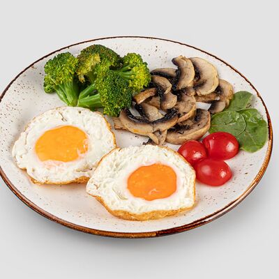 Глазунья с сардельками в УЗБЕЧКА N1 по цене 1686 ₸