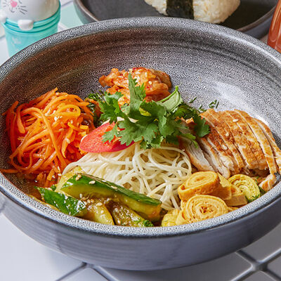 Холодный традиционный корейский суп Кукси в Шикари по цене 420