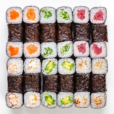 Сет из мини роллов в Фиш таун по цене 1375 ₽