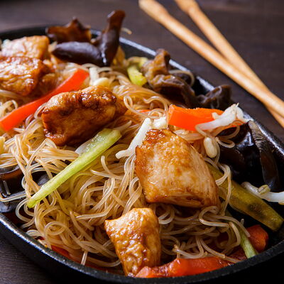 Рисовая лапша с курицей в Чайна Тун по цене 290