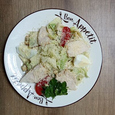 Цезарь с курицей в Кульзеб по цене 360 ₽