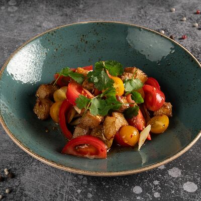 Сладкий со сладкими помидорами и баклажанами в Фарш бургер халяль по цене 1490 ₽