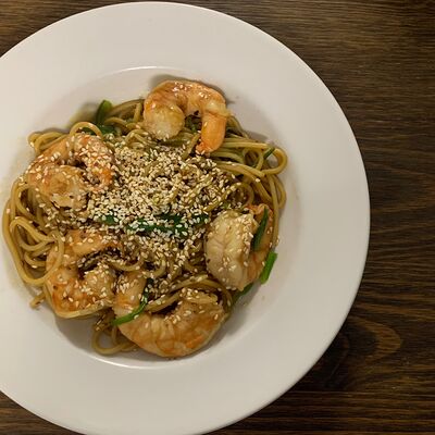Креветки с чукой в ореховом соусе в Bistro Litvinov по цене 690 ₽
